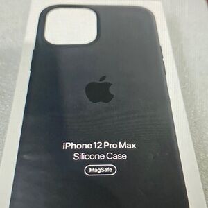 Apple iPhone 12 Pro Max MagSafe Silicone Case - Black